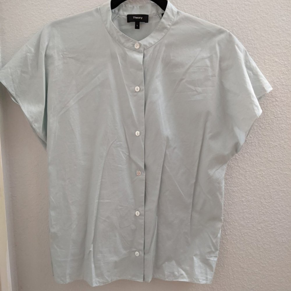 THEORY Lt Blue Short Sleeve Button Up Dolman Shirt Sz L Never Worn